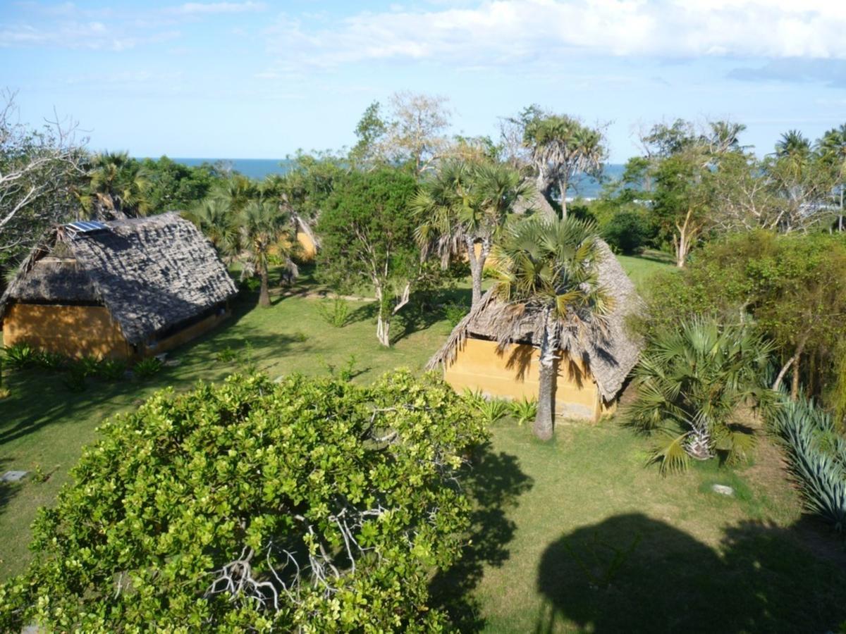 Bahari Pori Resort Pangani Exteriör bild