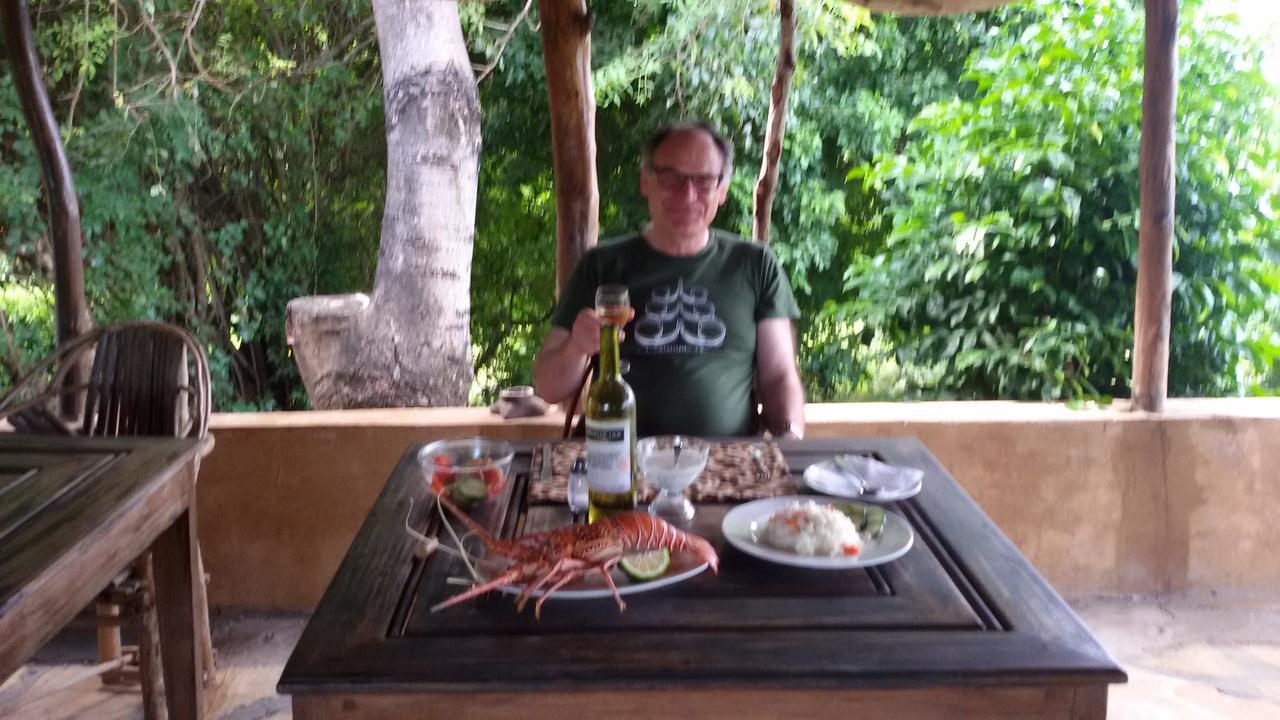 Bahari Pori Resort Pangani Exteriör bild